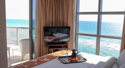 Marenas Resort Sunny Isles Beach - image 4