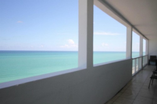 Penthouse in the sky - image 36