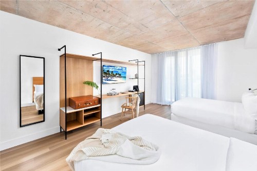 Urbanica Fifth - image 17