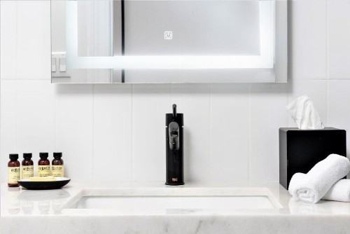 Urbanica Fifth - image 2