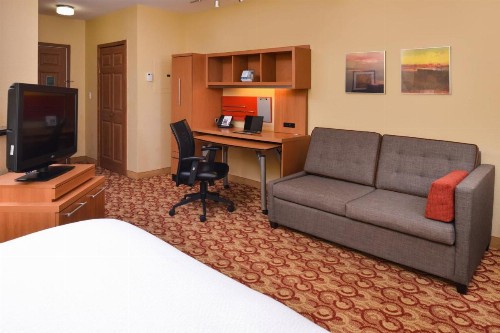 TownePlace Suites Miami Lakes - image 8