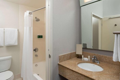 Sonesta Select Miami Lakes - image 18