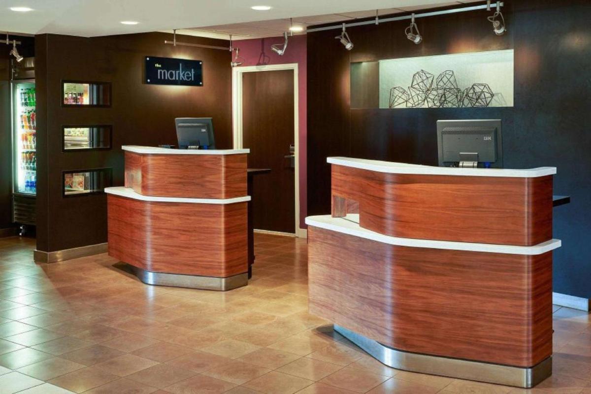 Sonesta Select Miami Lakes - image 2