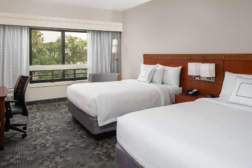 Sonesta Select Miami Lakes - image 6