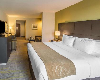 Comfort Suites Miami Airport North - image 10