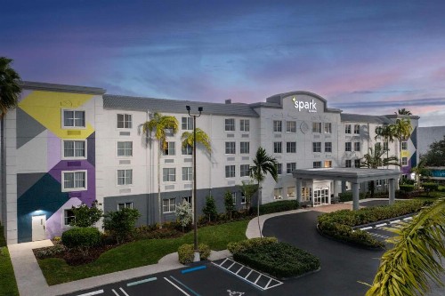 Baymont by Wyndham Miami Doral