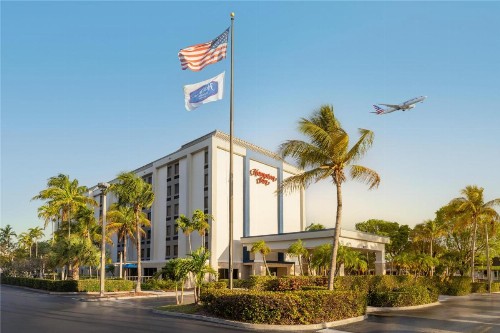 Hampton Inn Miami-Airport West - image 30