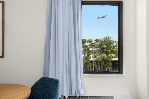 Hampton Inn Miami-Airport West - image 36