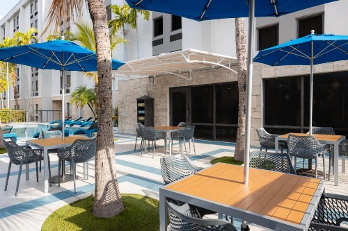 Hampton Inn Miami-Airport West - image 43