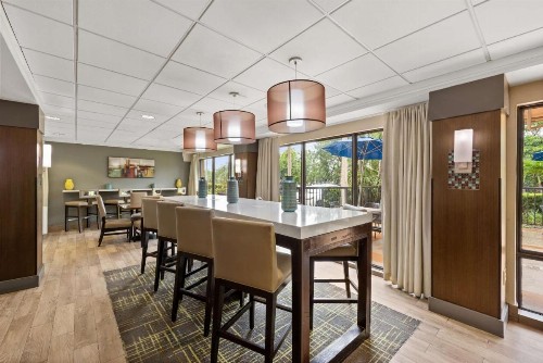 Hampton Inn Miami-Airport West - image 7