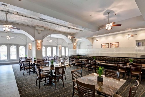 Embassy Suites by Hilton Miami International Airport - image 35