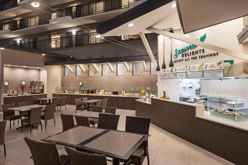 Embassy Suites by Hilton Miami International Airport - image 37