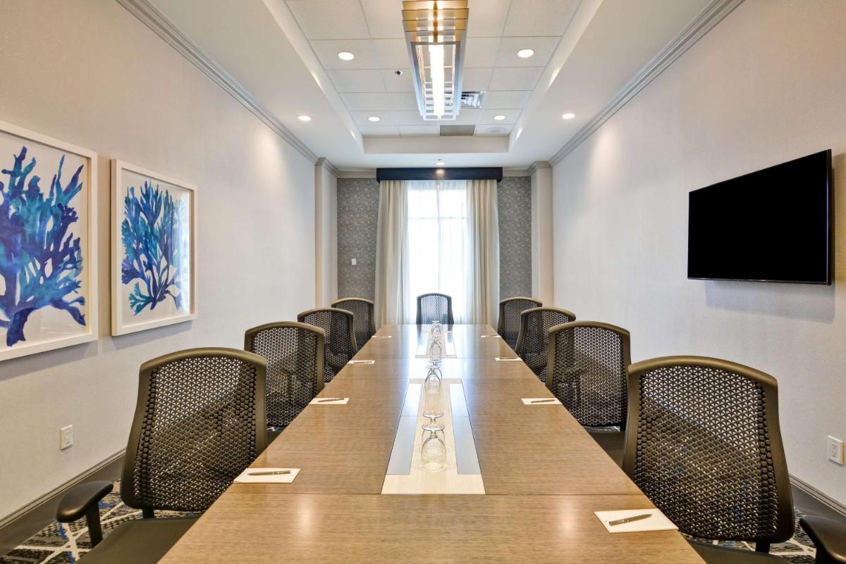 Embassy Suites by Hilton Miami International Airport - image 6