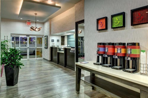 Hampton Inn Miami-Coconut Grove/Coral Gables - image 10