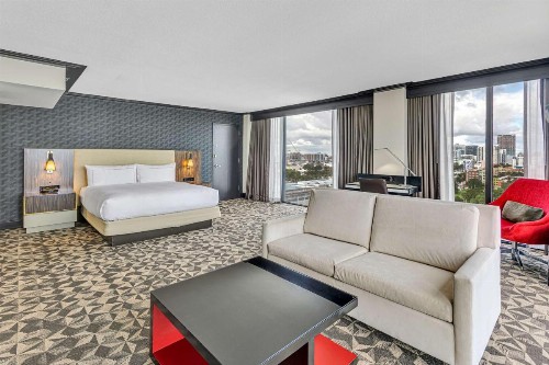 Hilton Miami Downtown - image 17