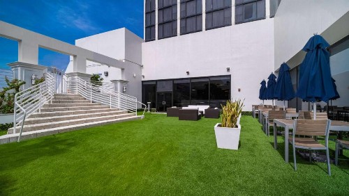 Hilton Miami Downtown - image 4