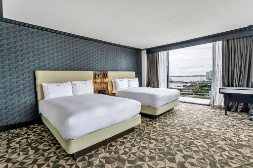 Hilton Miami Downtown - image 42