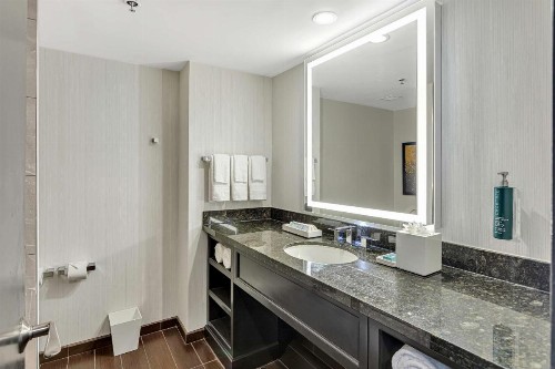 Hilton Miami Downtown - image 48