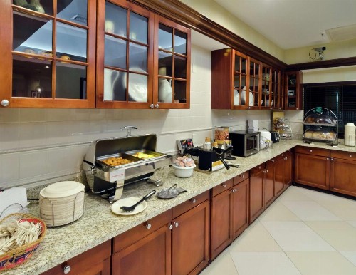 Hampton Inn & Suites Miami-Doral Dolphin Mall - image 10