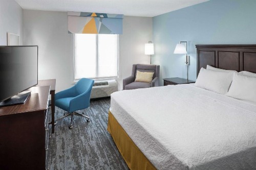 Hampton Inn & Suites Miami-Doral Dolphin Mall - image 26