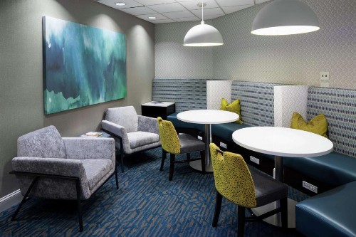 Hampton Inn & Suites Miami-Doral Dolphin Mall - image 4