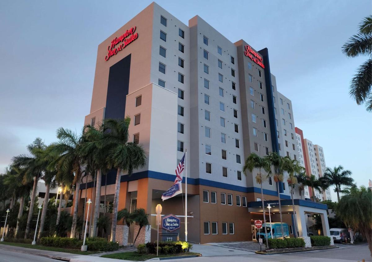 Hampton Inn & Suites Miami Airport South/Blue Lagoon - main image