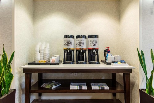 Hampton Inn & Suites Miami Airport South/Blue Lagoon - image 14