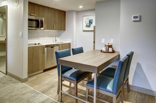 Hampton Inn & Suites Miami Airport South/Blue Lagoon - image 32