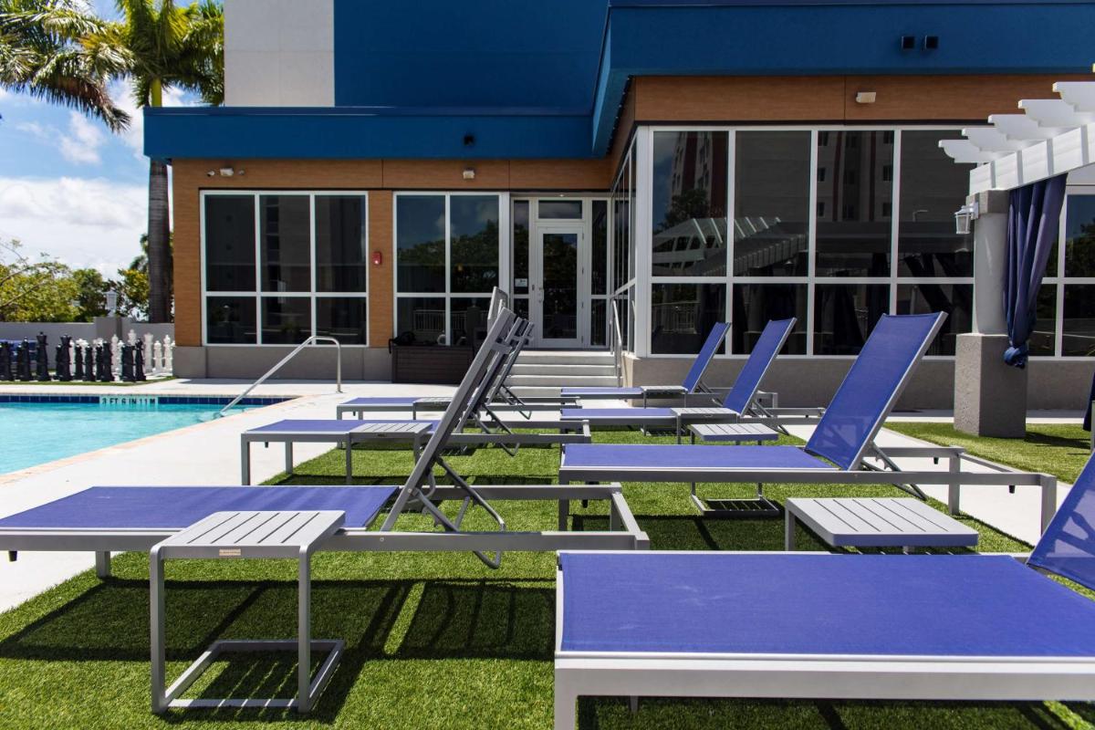 Hampton Inn & Suites Miami Airport South/Blue Lagoon - image 7