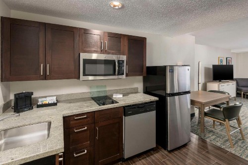 Homewood Suites Miami Airport/Blue Lagoon - image 30