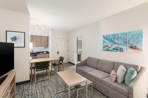 Homewood Suites Miami Airport/Blue Lagoon - image 50
