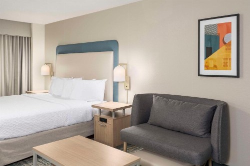 Homewood Suites Miami Airport/Blue Lagoon - image 8