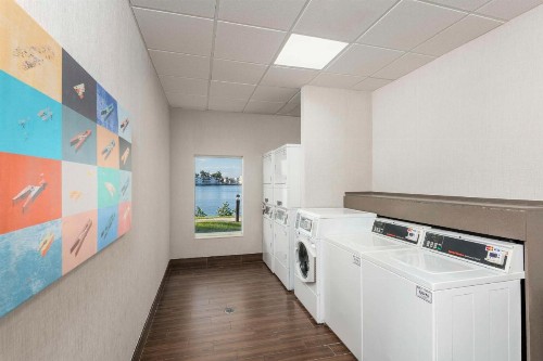 Homewood Suites Miami Airport/Blue Lagoon - image 9