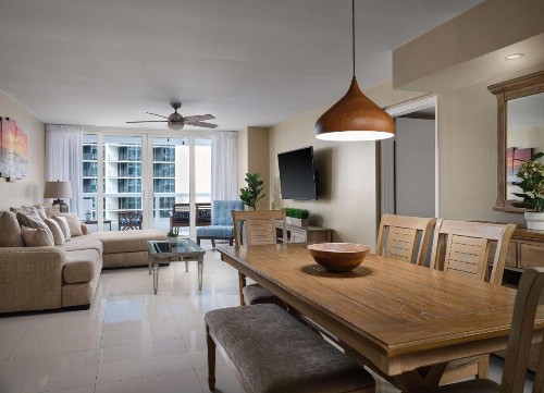 DoubleTree by Hilton Grand Hotel Biscayne Bay - image 14