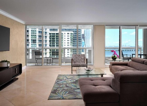 DoubleTree by Hilton Grand Hotel Biscayne Bay - image 18