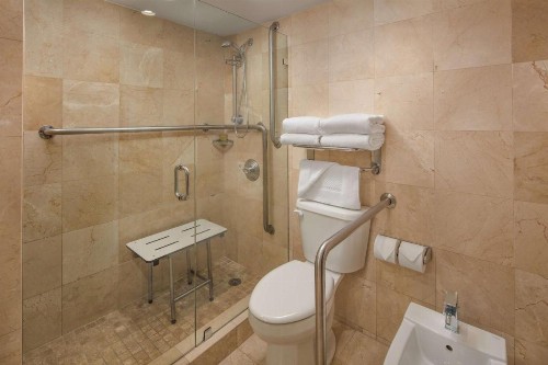 DoubleTree by Hilton Grand Hotel Biscayne Bay - image 19