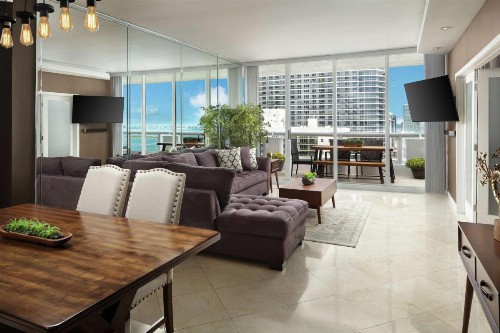 DoubleTree by Hilton Grand Hotel Biscayne Bay - image 30