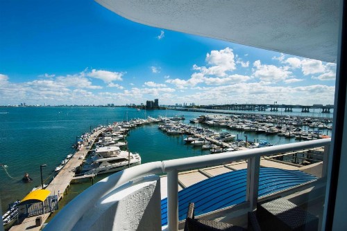DoubleTree by Hilton Grand Hotel Biscayne Bay - image 34