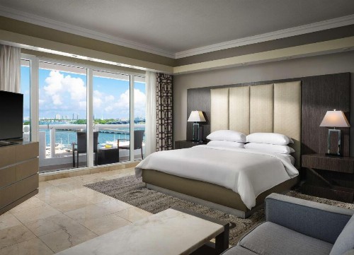 DoubleTree by Hilton Grand Hotel Biscayne Bay - image 42