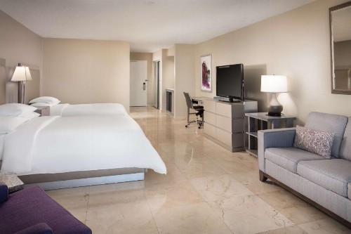 DoubleTree by Hilton Grand Hotel Biscayne Bay - image 49
