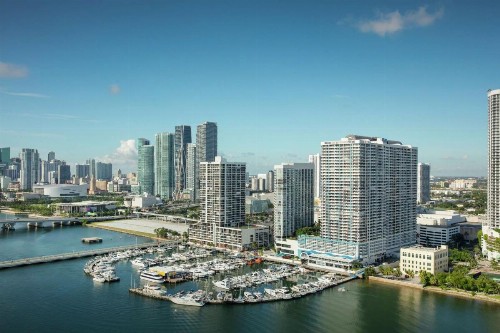 DoubleTree by Hilton Grand Hotel Biscayne Bay - image 6