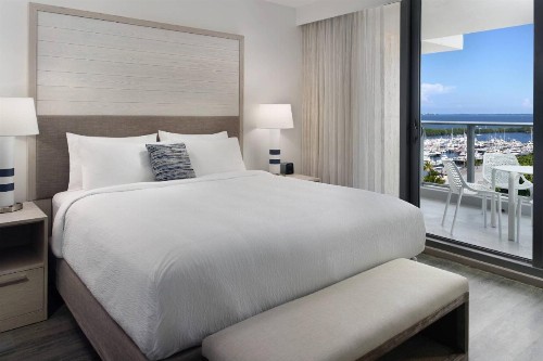 Courtyard Miami Coconut Grove - image 9