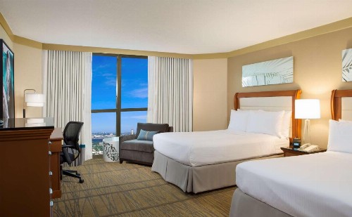 DoubleTree by Hilton Hotel Miami Airport & Convention Center - image 23