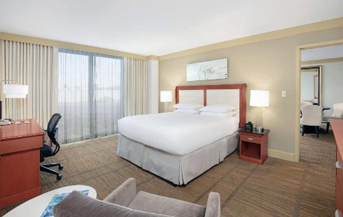 DoubleTree by Hilton Hotel Miami Airport & Convention Center - image 6