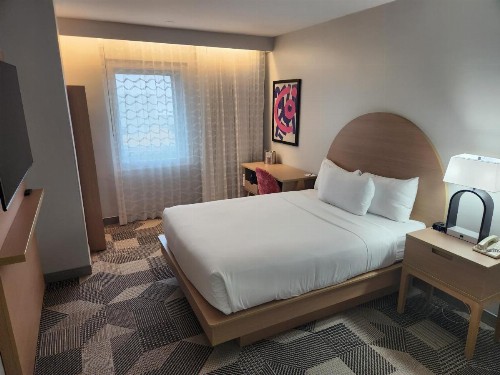 Miami International Airport Hotel - image 2
