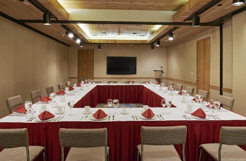 Miami International Airport Hotel - image 9