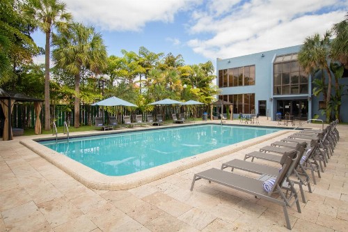 Regency Miami Airport - image 10