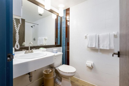 Regency Miami Airport - image 15