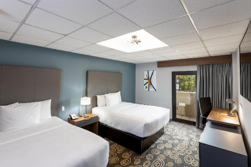 Regency Miami Airport - image 22