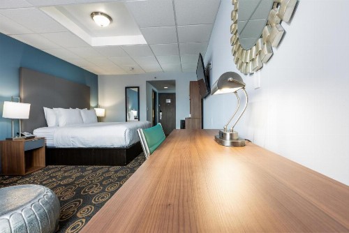 Regency Miami Airport - image 27